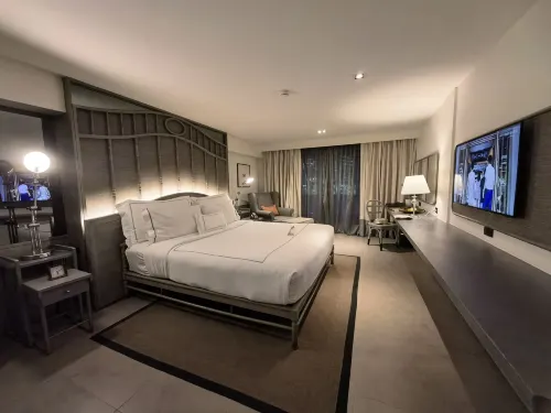 Riva Surya Bangkok Chambres Photos