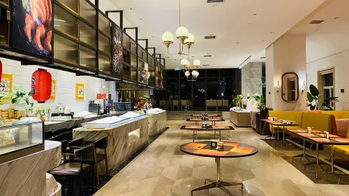 the Lotus Hotel Makanan Photos