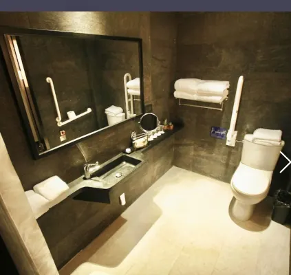Noble Park Hotel Rooms Photos