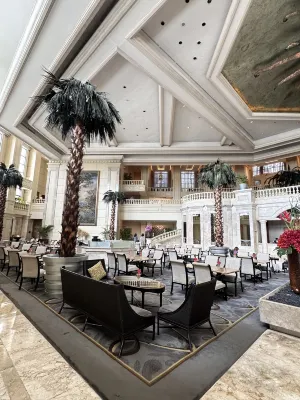 The Peninsula Manila Makanan Photos