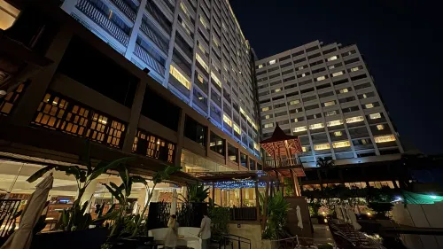 Ramada Plaza by Wyndham Bangkok Menam Riverside Exterior Photos
