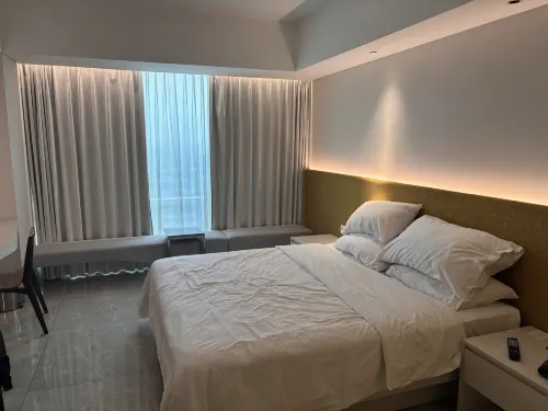 Nuanza Hotel & Convention Cikarang Kamar Photos