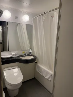 Sotetsu Grand Fresa Tokyo-Bay Ariake Camere Photos