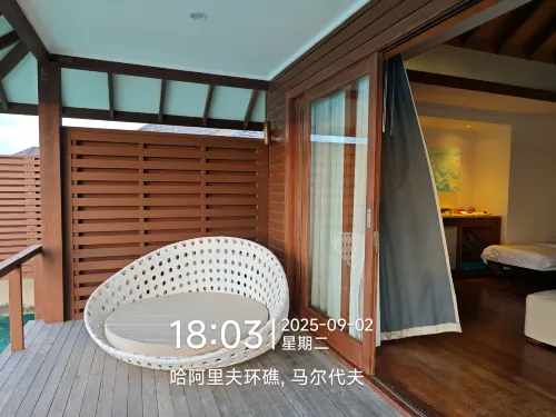 Hideaway Beach Resort & Spa Huoneet Photos