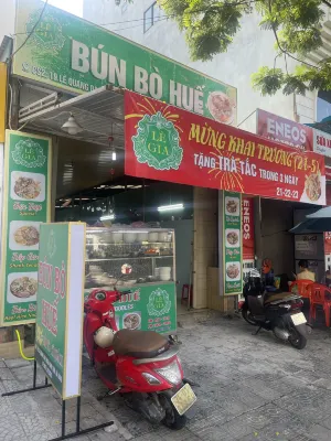 Yến Vy Hotel & Apartment Xung quanh Photos