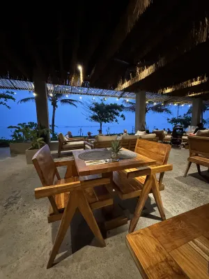 Amber Lombok Beach Resort Espaces publics Photos