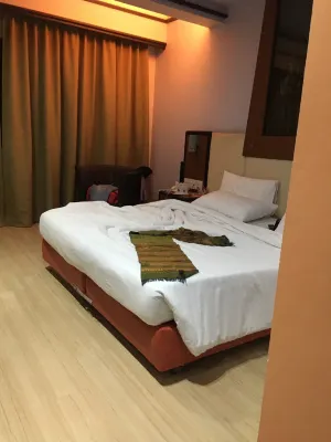 BP Grand Tower Hotel Camere Photos