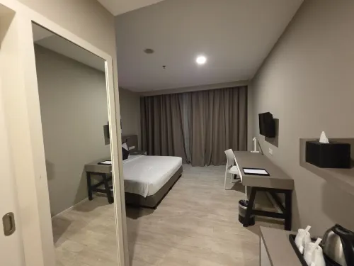 Qliq Damansara Petaling Jaya Kuala Lumpur Chambres Photos