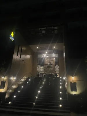 Lani Chiang Mai Hotel Extérieur Photos