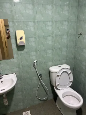 River Inn Hotel Номера Photos