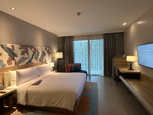 Le Méridien Phuket Mai Khao Beach Resort (Marriott International) Номера Photos