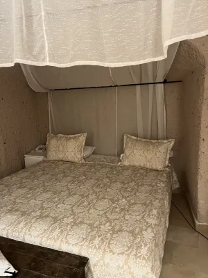 Kistar Cave Hotel Zimmer Photos
