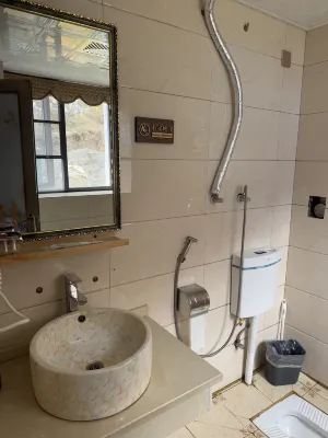 Cailin Holiday Manor Kamar Photos