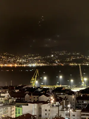 Occidental Vigo À proximité de l'hôtel Photos