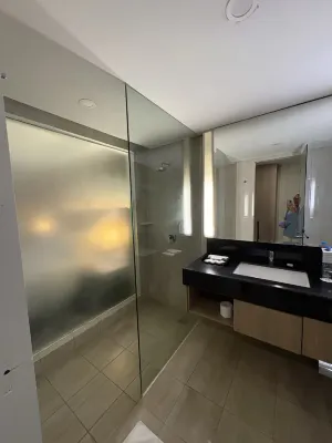 Swiss-Belinn Tunjungan, Surabaya Kamar Photos