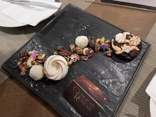 Discovery Primea, Manila Dining Photos