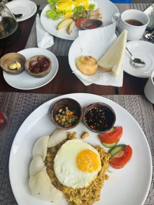 The Compass Rose Ubud Restauranger Photos