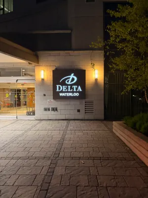 Delta Hotels Waterloo Extérieur Photos
