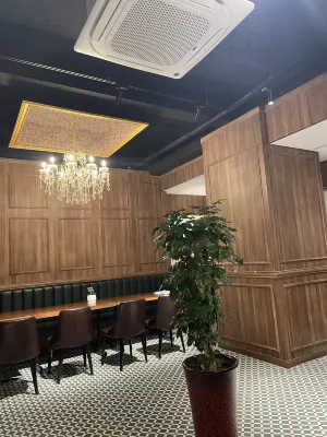 Angel Hotel Photos