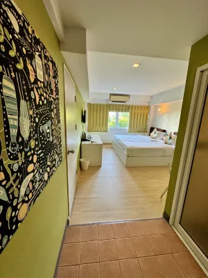 Lantana Pattaya Phòng Photos