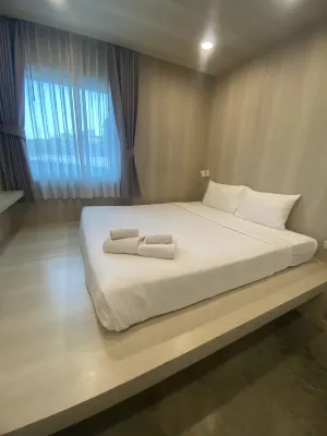 Nappiness Hotel Rooms Photos