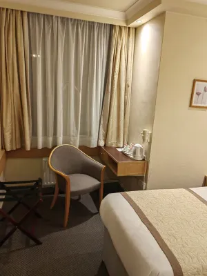Lancaster Hall Hotel Zimmer Photos