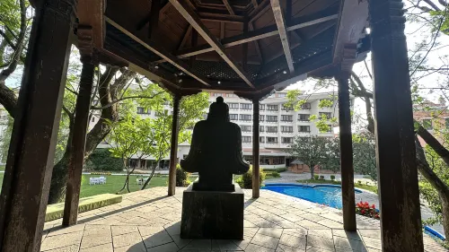 Hotel Yak & Yeti Photos