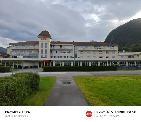 Thon PartnerHotel Jølster Extérieur Photos