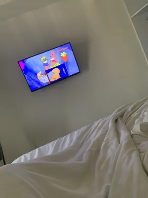 Yello Hotel Jemursari Kamar Photos