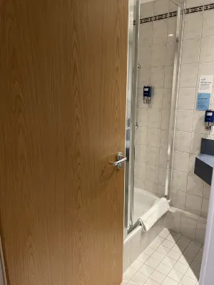 Holiday Inn Express London - Wandsworth Camere Photos