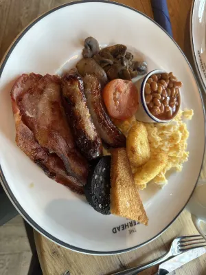 Lakehouse at the Waterhead Inn Dining Photos