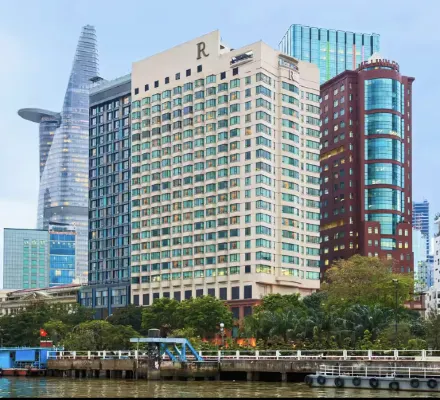 Khách sạn Renaissance Riverside Sài Gòn Ngoại thất Photos