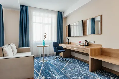 Ramada by Wyndham Astana Zimmer Photos