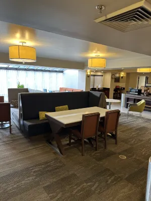 Hampton Inn Portland Airport Ristorazione Photos