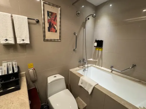 San Want Hotel Rooms Photos