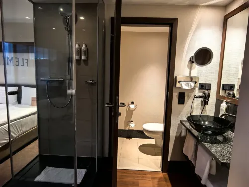 Flemings Hotel Frankfurt Main-Riverside Rooms Photos
