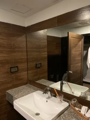 LawinTa Hotel Pattaya Rooms Photos
