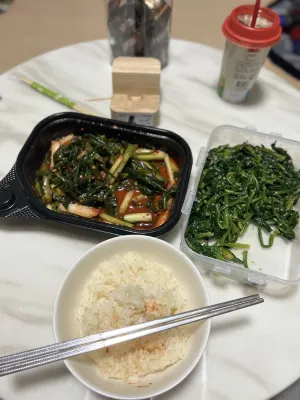 Seoul Guesthouse Foreigners Only Dining Photos