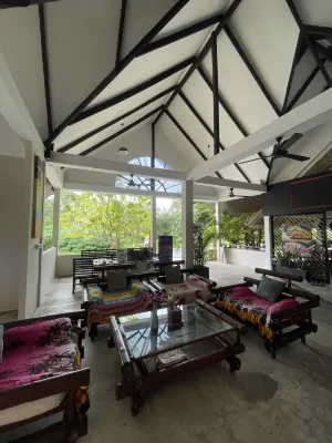 Naiharn Beach Resort Aree comuni Photos