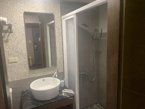 The Galerie Hotel Rooms Photos