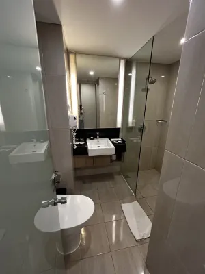 Swiss-Belinn Tunjungan, Surabaya Kamar Photos