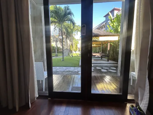 Ecosfera Hotel Canggu Kamar Photos