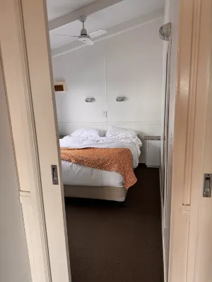 Torquay Foreshore Caravan Park Rooms Photos