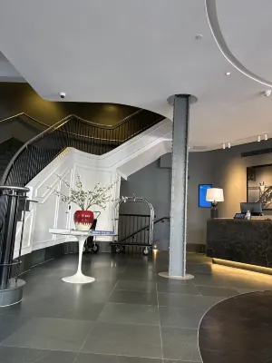 Radisson Blu Hotel, London Bloomsbury Area Publik Photos
