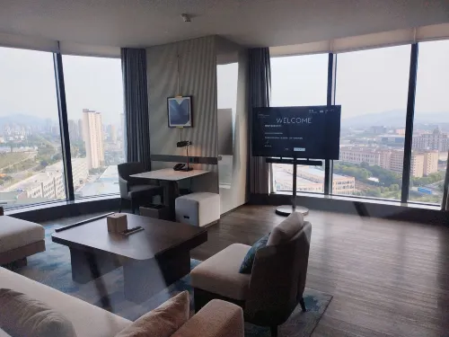Hotel Indigo Hong Kong Island Photos