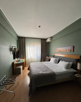 Plaka Hotel Rooms Photos