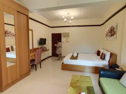 AU Place Hotel Rooms Photos