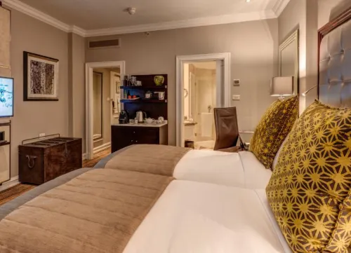 InterContinental Hotels Johannesburg O.R.Tambo Airport Zimmer Photos