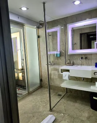 Novotel Jakarta Gajah Mada Kamar Photos