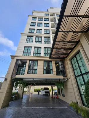 Leon Lasalle Hotel and Residences Esterni Photos